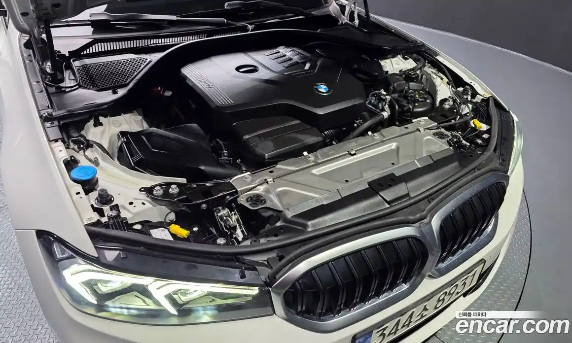 BMW 3 серия 2023 2.0 автомат (гидро), фото 5