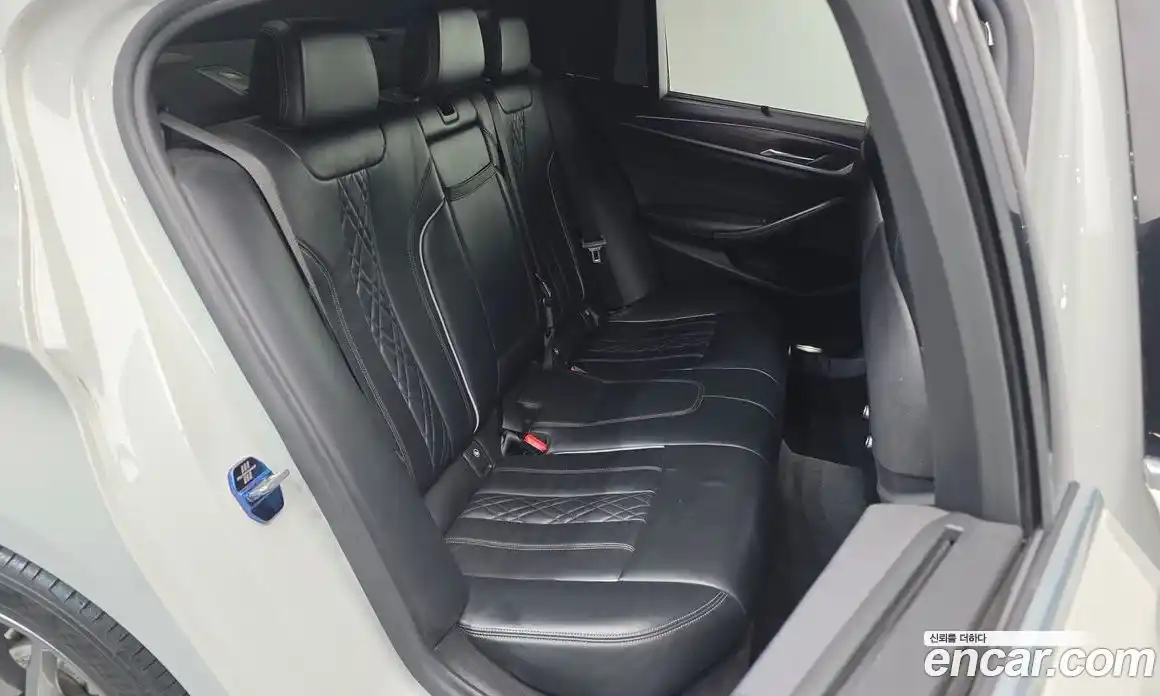 BMW 5 серия 2018 2.0 автомат (гидро), фото 11