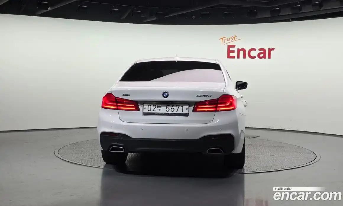 BMW 5 серия 2018 2.0 автомат (гидро), фото 4