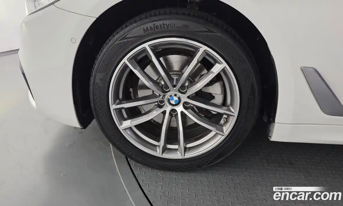 BMW 5 серия 2018 2.0 автомат (гидро), фото 5