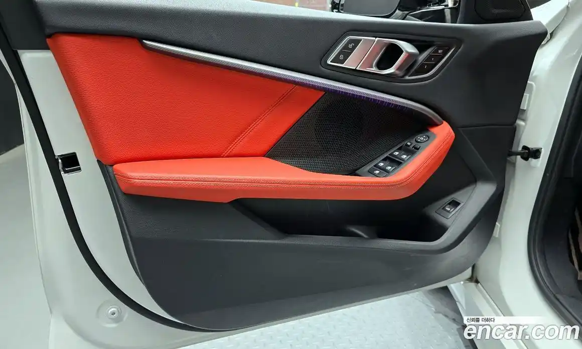 BMW 1 серия 2021 2.0 автомат (гидро), фото 14