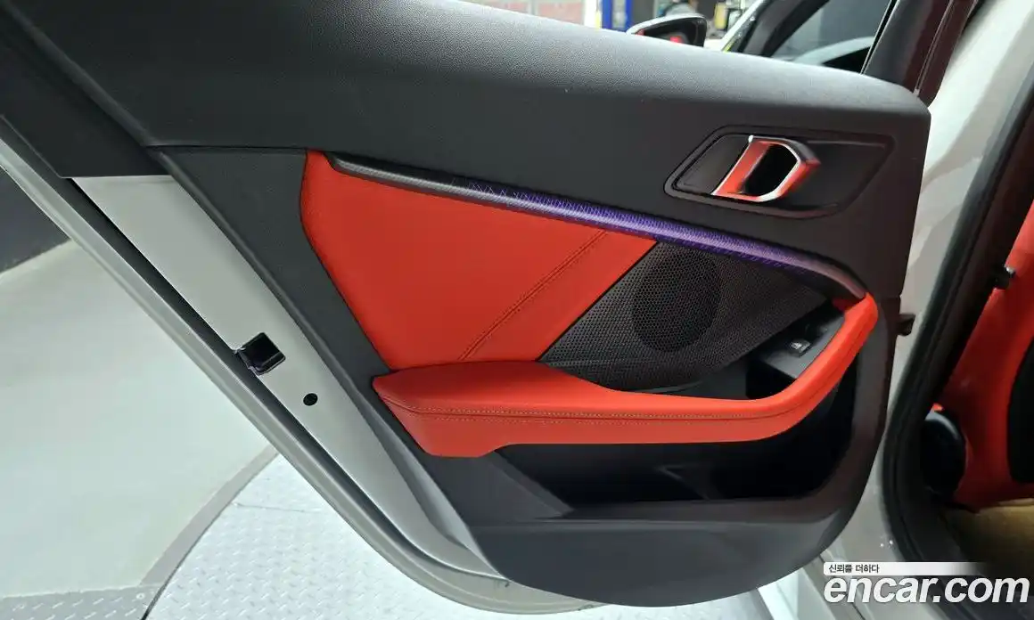 BMW 1 серия 2021 2.0 автомат (гидро), фото 15