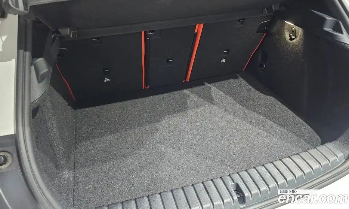 BMW 1 серия 2021 2.0 автомат (гидро), фото 28