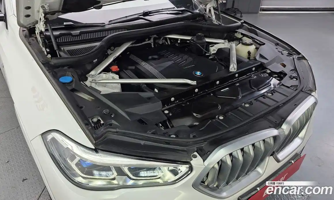 BMW X6 2021 3.0 гидро, фото 6