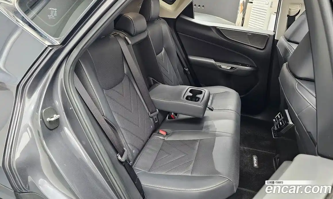 Lexus NX 2025 2.5 гидро, фото 18