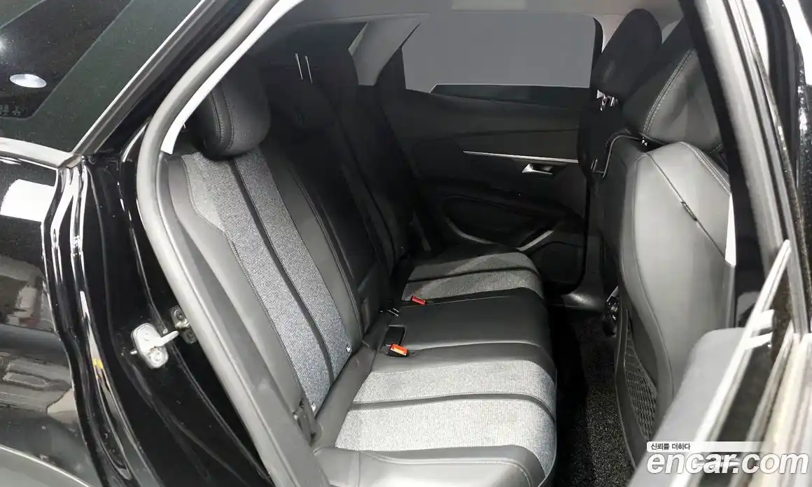 Peugeot 3008 2018 1.6 автомат (гидро), фото 17