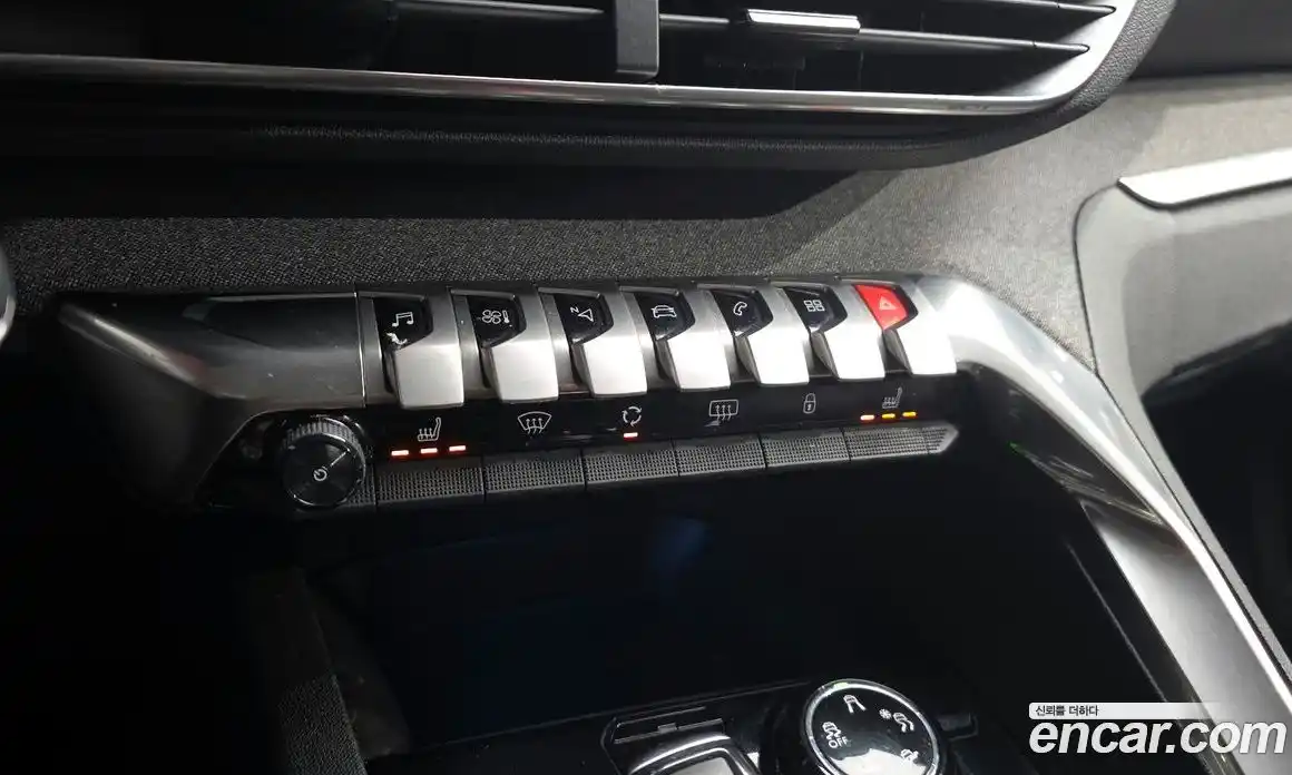 Peugeot 3008 2018 1.6 автомат (гидро), фото 25