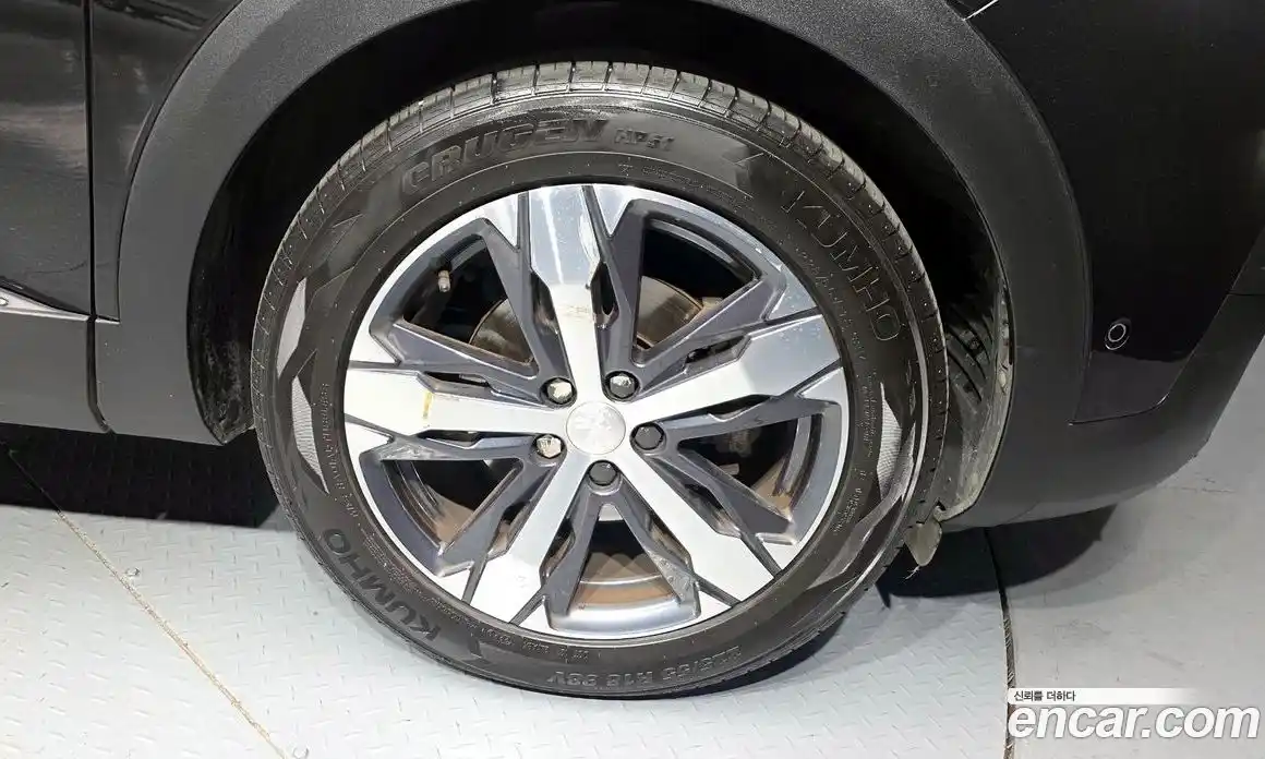 Peugeot 3008 2018 1.6 автомат (гидро), фото 7