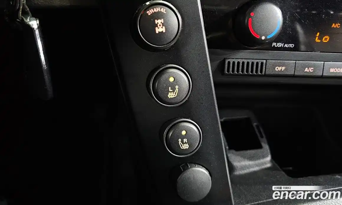 SsangYong Korando 2013 2.0 автомат (гидро), фото 17