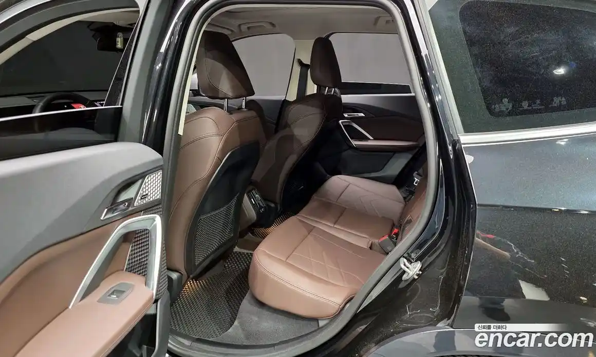 BMW iX1 2024 0.2 гидро, фото 16