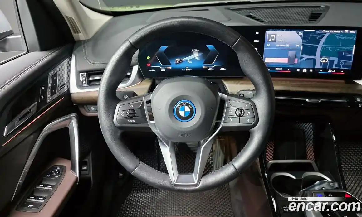 BMW iX1 2024 0.2 гидро, фото 19