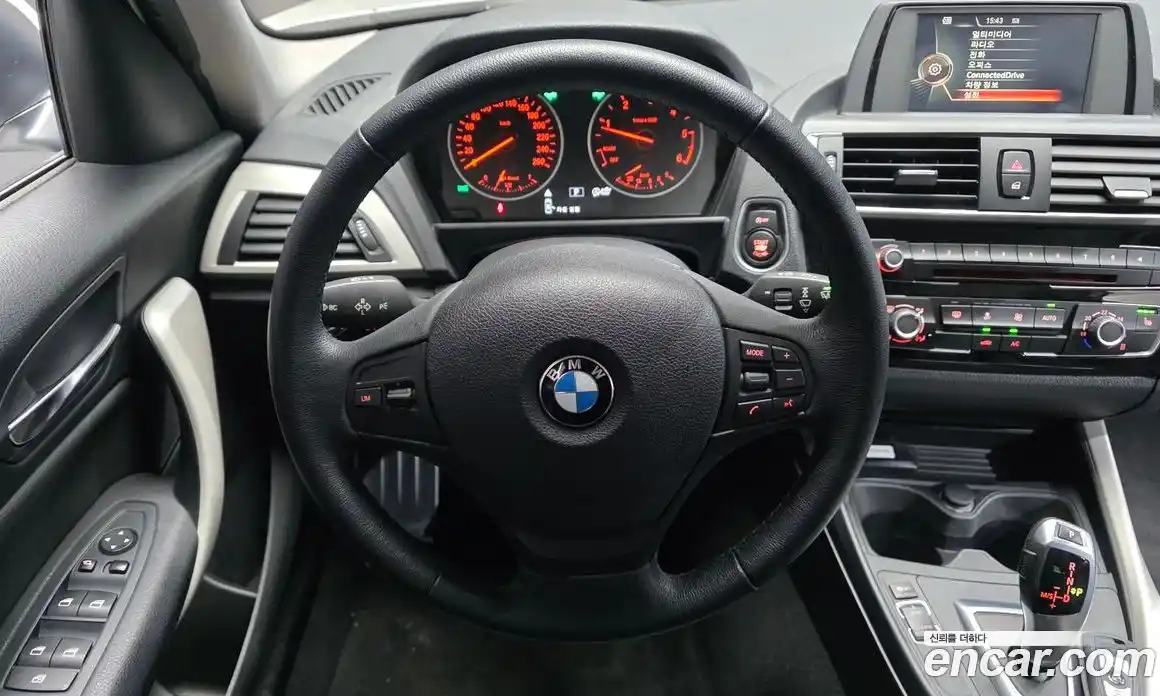BMW 1 серия 2017 2.0 автомат (гидро), фото 20
