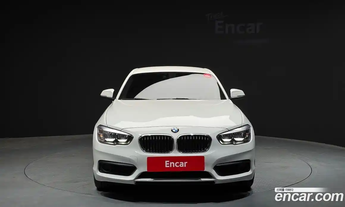 BMW 1 серия 2017 2.0 автомат (гидро), фото 3