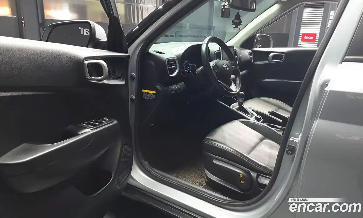 Hyundai Venue 2019 1.6 автомат (гидро), фото 13