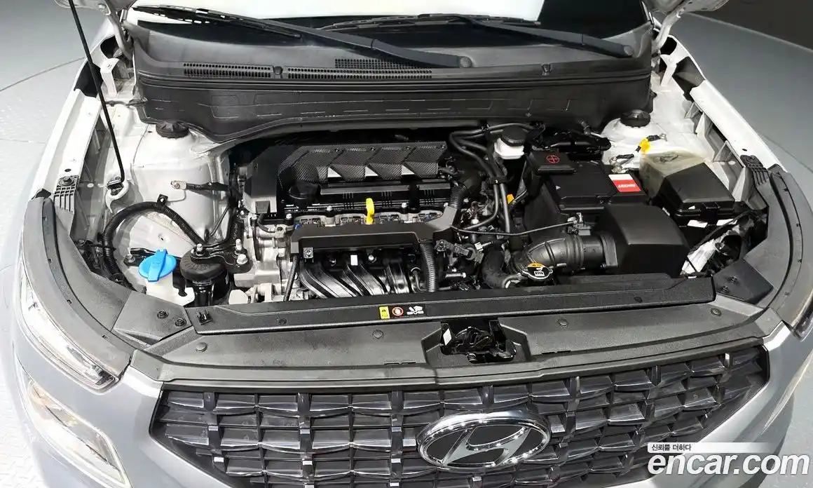 Hyundai Venue 2019 1.6 автомат (гидро), фото 6