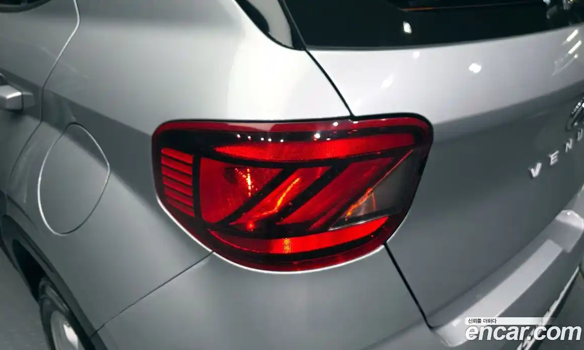 Hyundai Venue 2019 1.6 автомат (гидро), фото 9