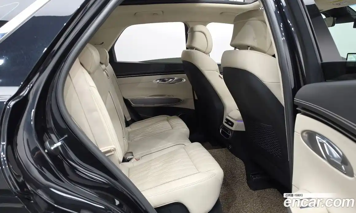 Genesis GV70 2021 2.5 гидро, фото 11