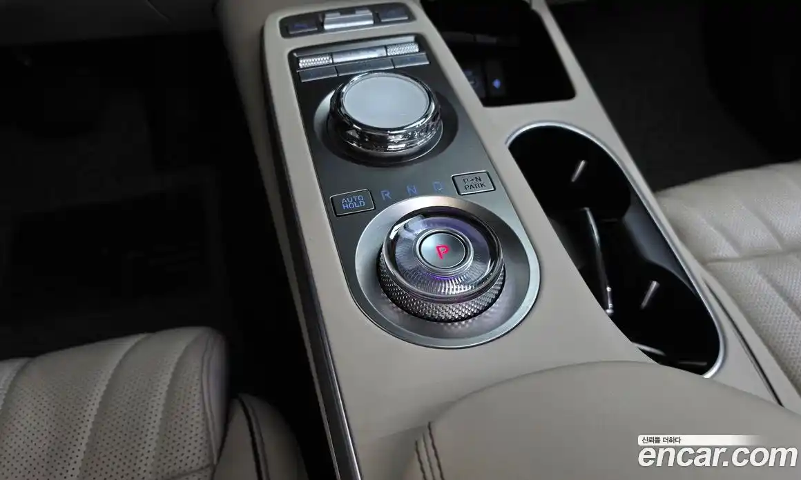 Genesis GV70 2021 2.5 гидро, фото 9