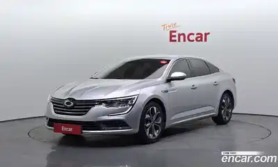Renault SM6