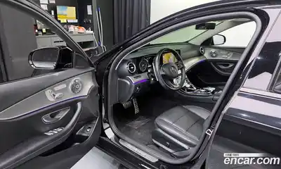Mercedes-Benz E-Class 2017 1.9 гидро, миниатюра 10
