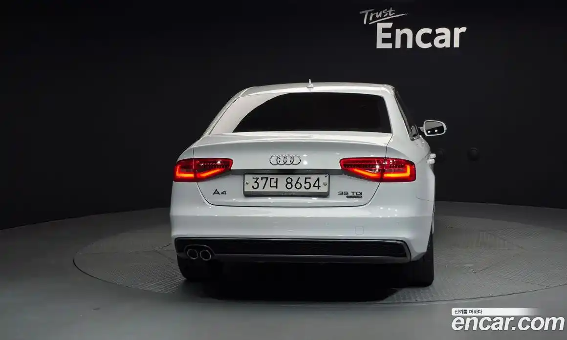 Audi A4 2015 2.0 автомат (гидро), фото 4
