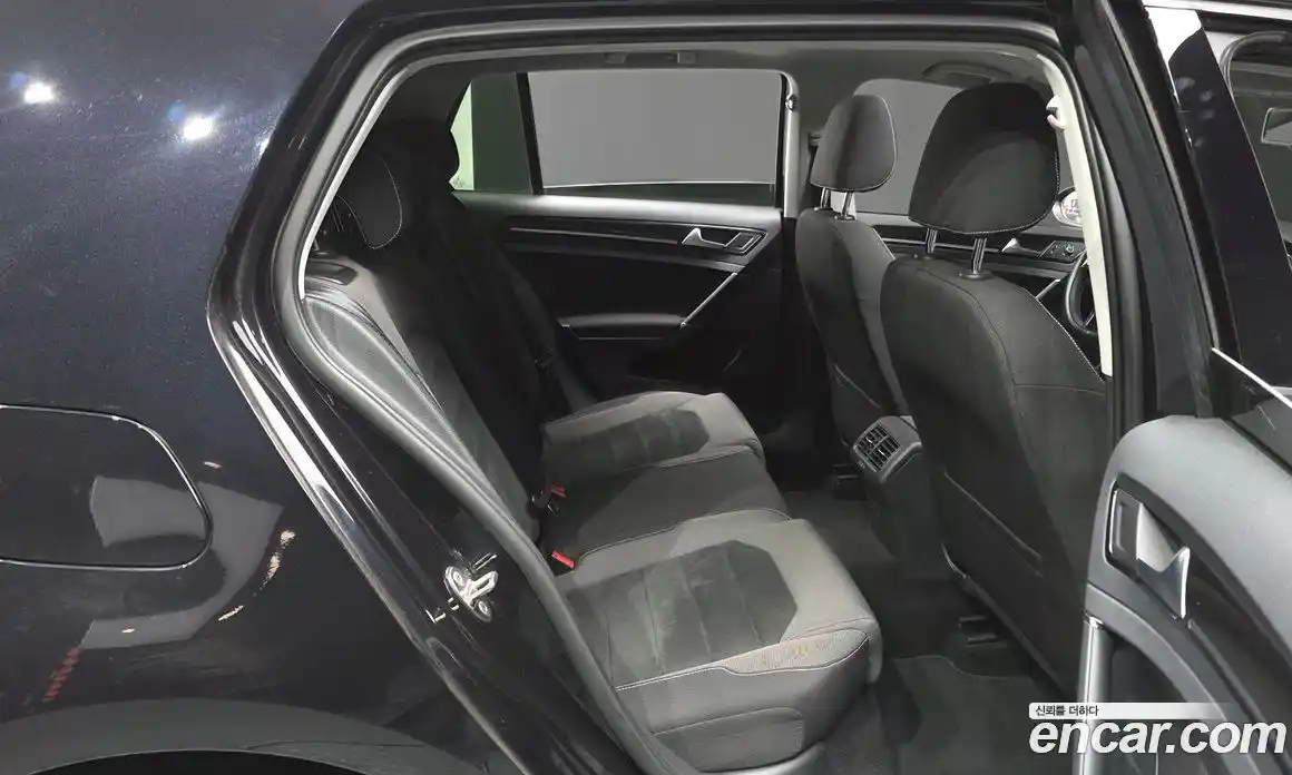 Volkswagen Golf 2015 2.0 автомат (гидро), фото 12