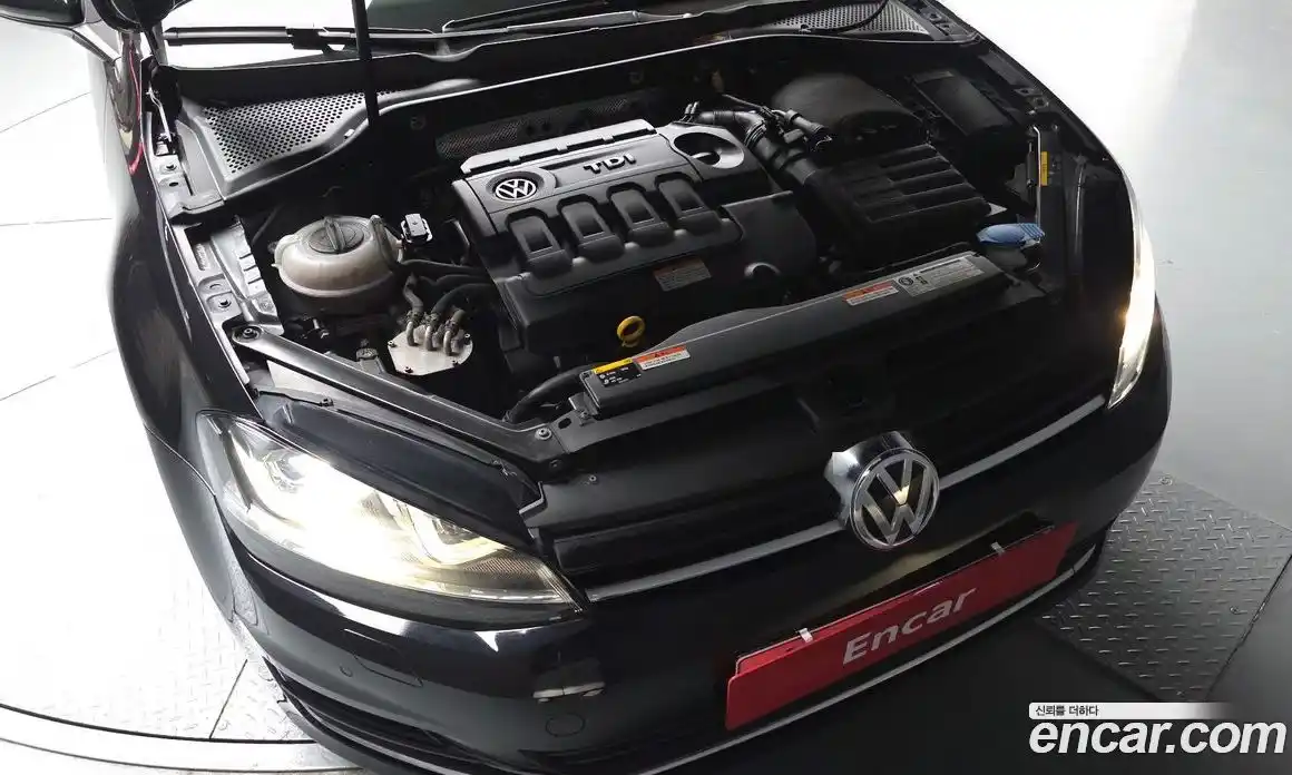 Volkswagen Golf 2015 2.0 автомат (гидро), фото 6
