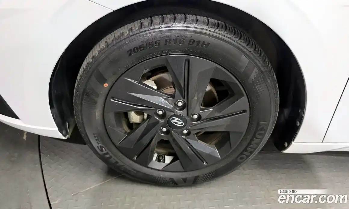 Hyundai Avante 2022 1.6 гидро, фото 5