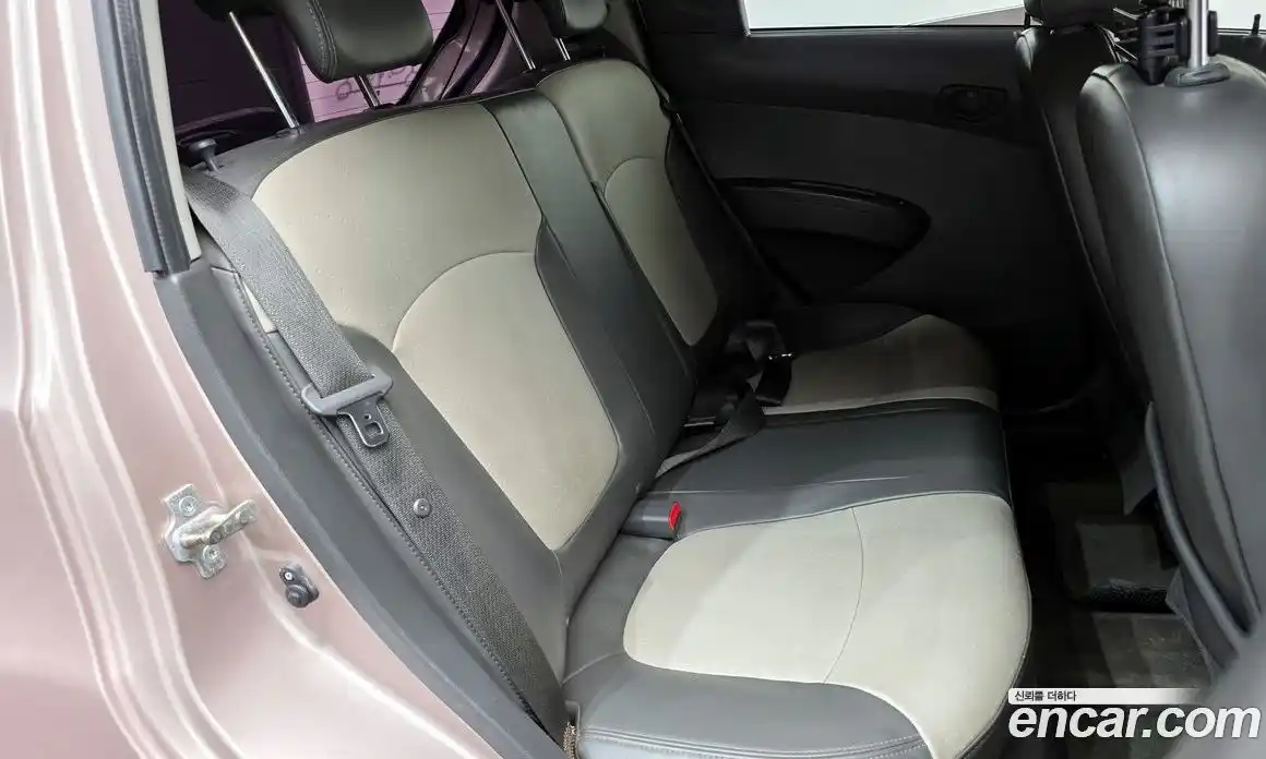 Chevrolet Spark 2012 1.0 автомат (гидро), фото 17