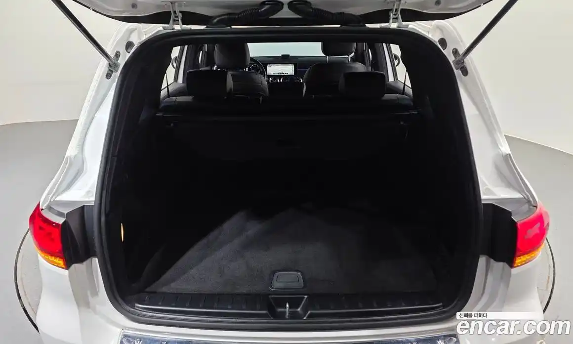 Mercedes-Benz GLB-Class 2020 2.0 гидро, фото 20