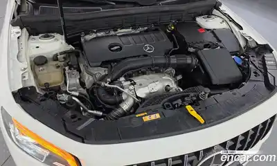Mercedes-Benz GLB-Class 2020 2.0 гидро, миниатюра 6