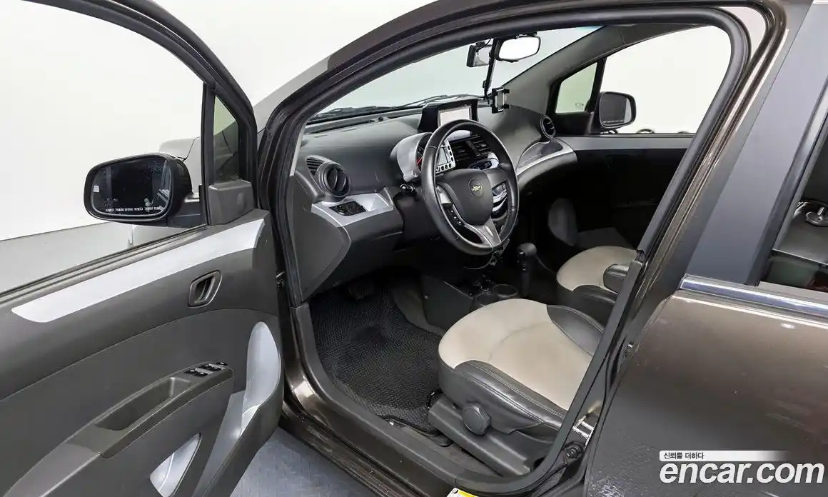 Chevrolet Spark 2012 1.0 автомат (гидро), фото 10
