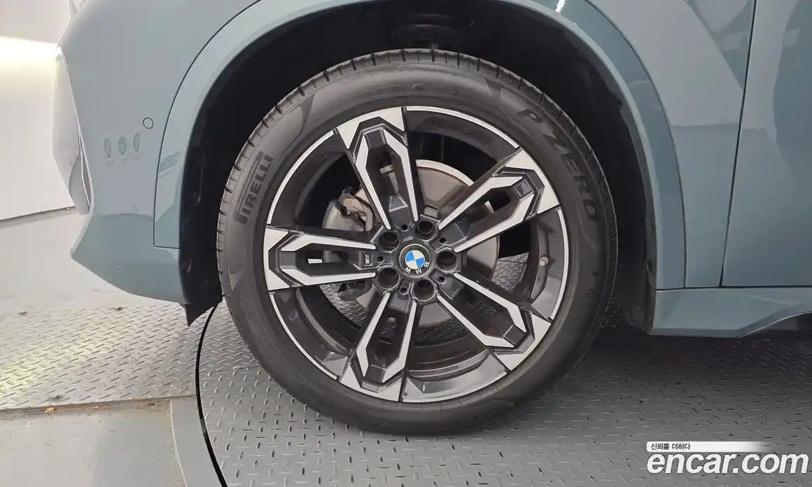 BMW X1 2025 2.0 гидро, фото 5
