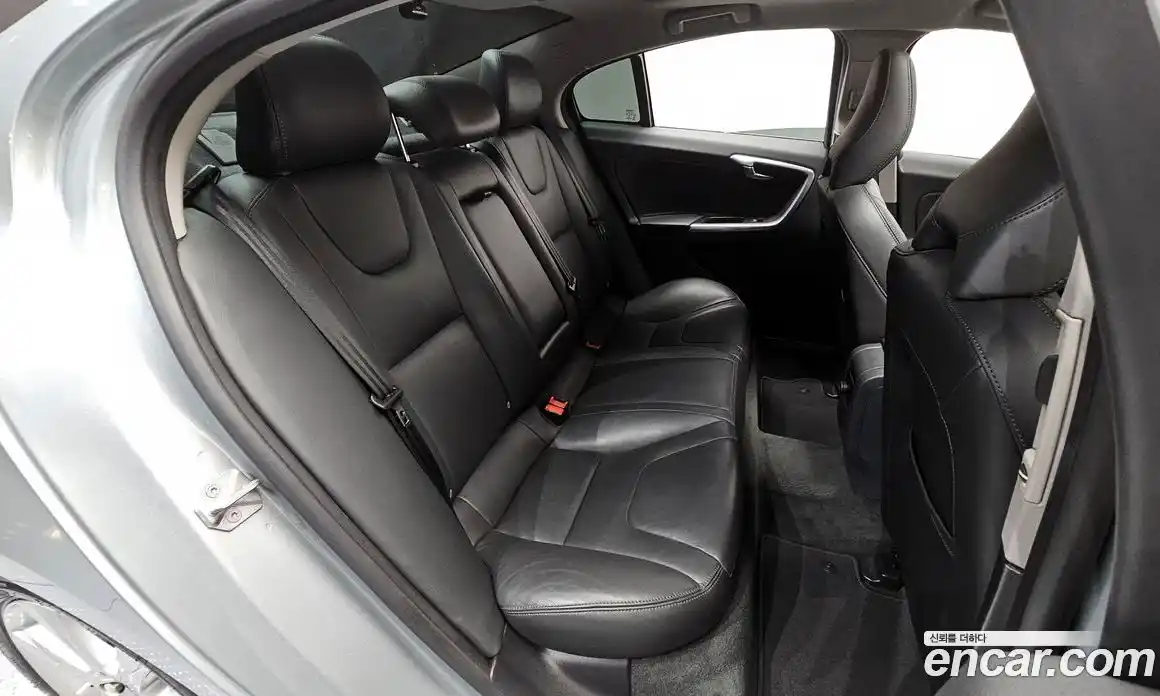 Volvo S60 2016 2.0 автомат (гидро), фото 11