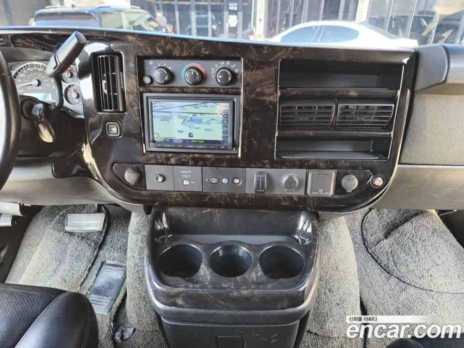 Chevrolet Express Van 2016 6.0 автомат (гидро), фото 11