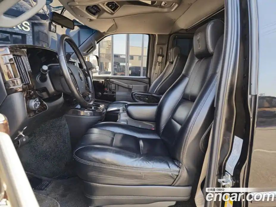 Chevrolet Express Van 2016 6.0 автомат (гидро), фото 16