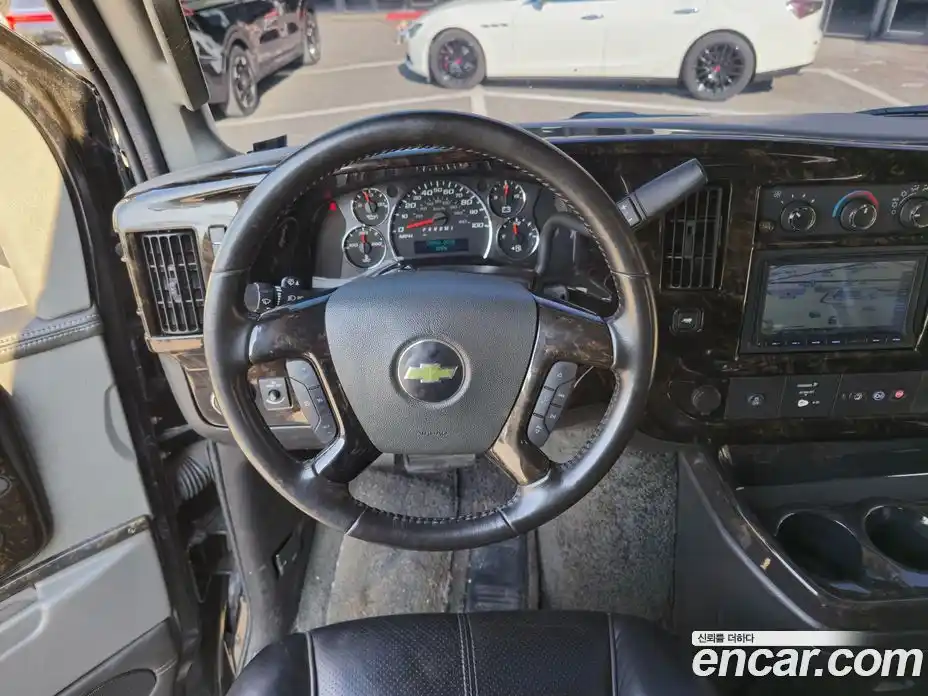 Chevrolet Express Van 2016 6.0 автомат (гидро), фото 9