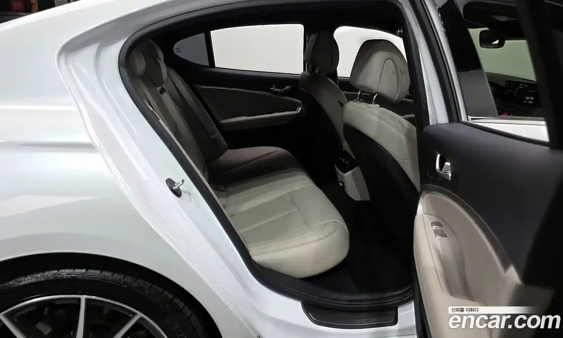 Genesis G70 2021 2.0 гидро, фото 12