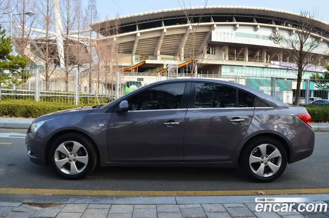 Chevrolet Cruze 2011 1.8 гидро, фото 2