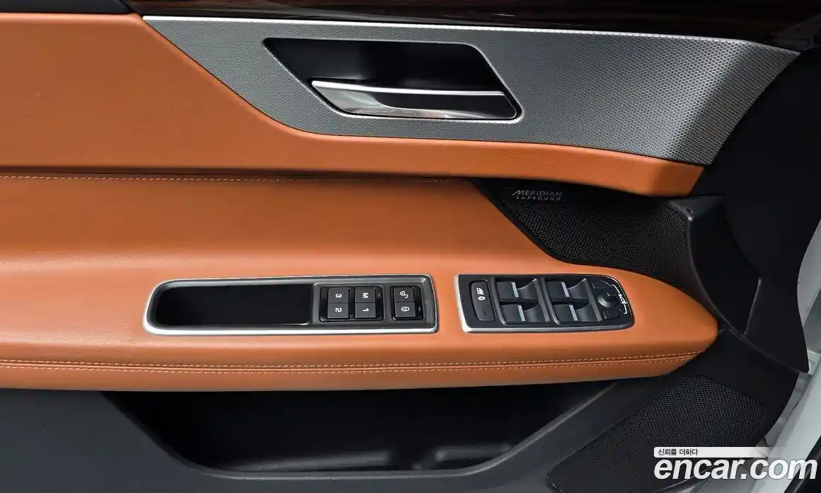 Jaguar XF 2019 2.0 гидро, фото 21