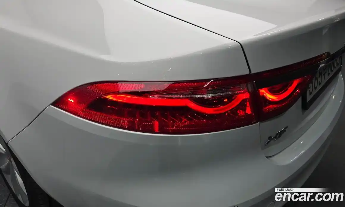 Jaguar XF 2019 2.0 гидро, фото 7