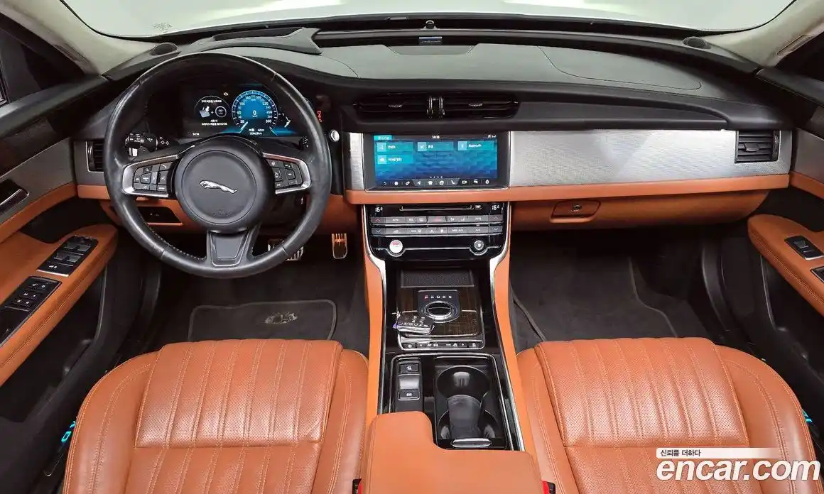 Jaguar XF 2019 2.0 гидро, фото 8