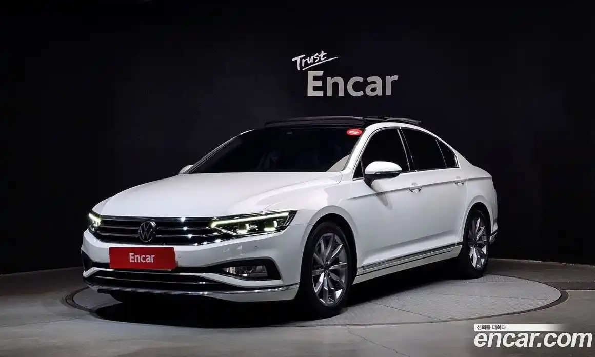 Volkswagen Passat 2021 2.0 автомат (гидро), фото 1