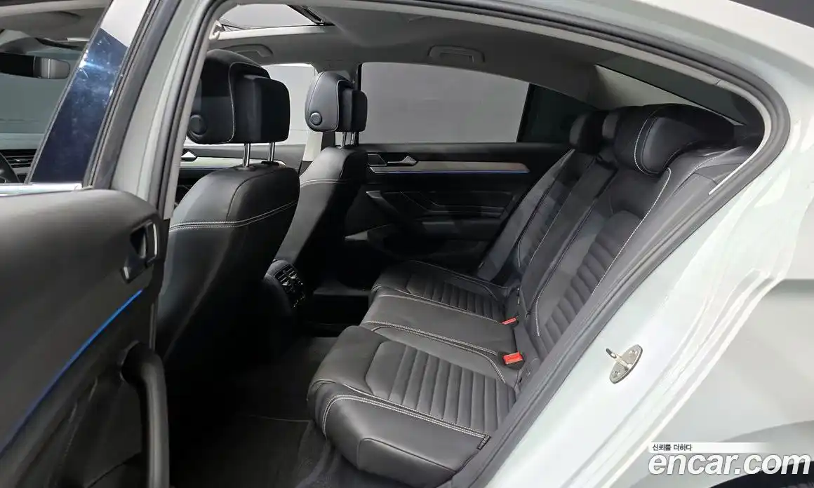 Volkswagen Passat 2021 2.0 автомат (гидро), фото 13