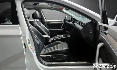 Volkswagen Passat 2021 2.0 автомат (гидро), миниатюра 10