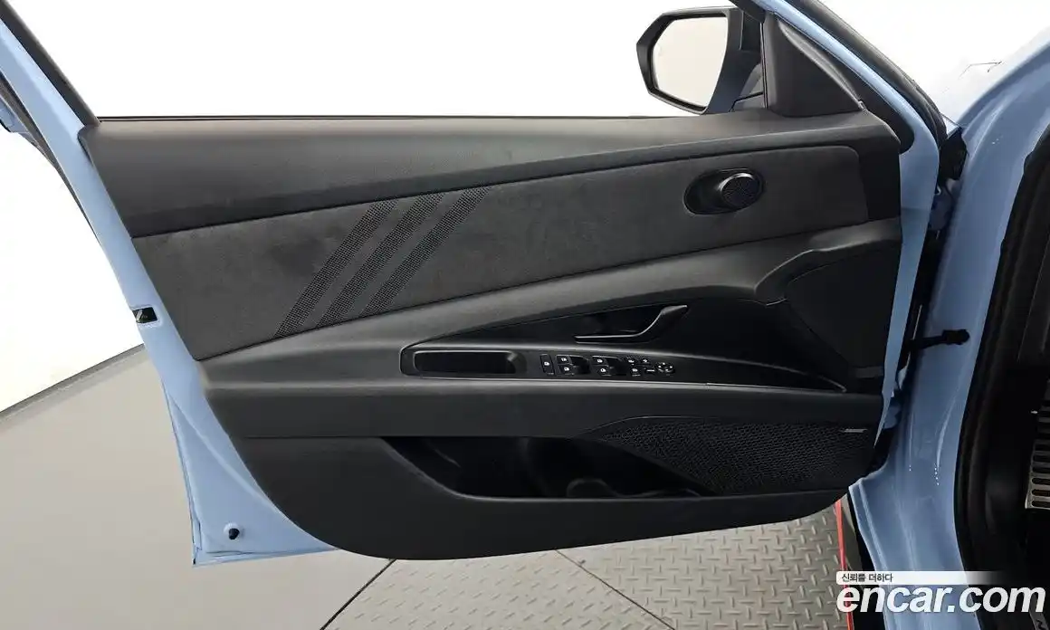 Hyundai Avante 2025 2.0 автомат (гидро), фото 13