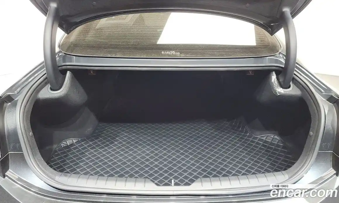 Hyundai Sonata 2023 1.6 автомат (гидро), фото 24