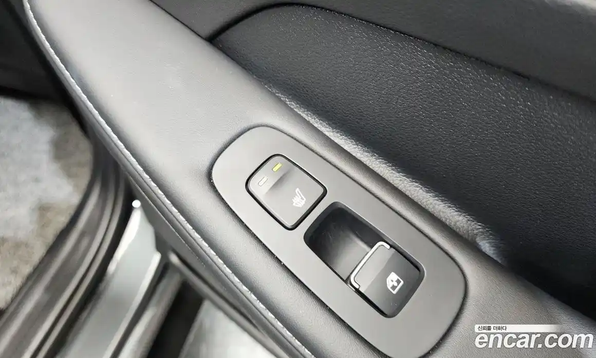 Hyundai Sonata 2023 1.6 автомат (гидро), фото 29