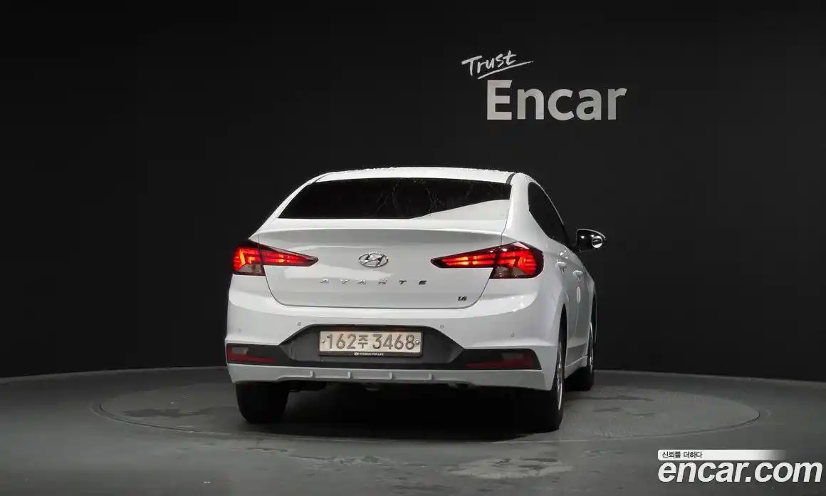 Hyundai Avante 2019 1.6 механика, фото 4