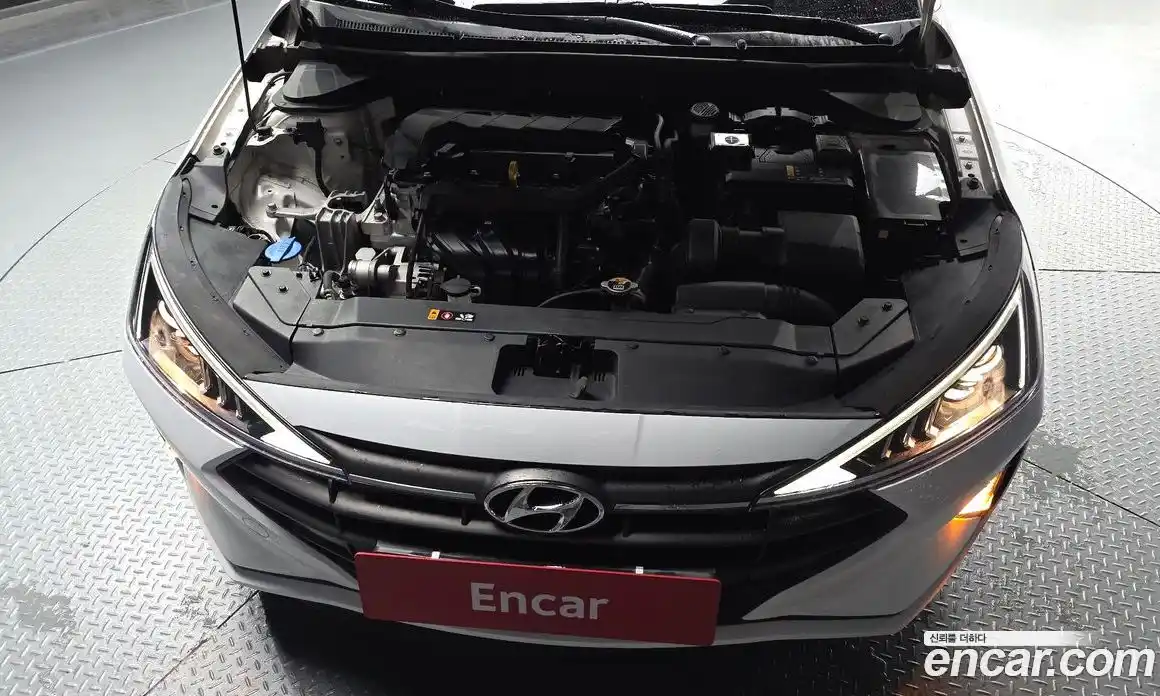 Hyundai Avante 2019 1.6 механика, фото 6